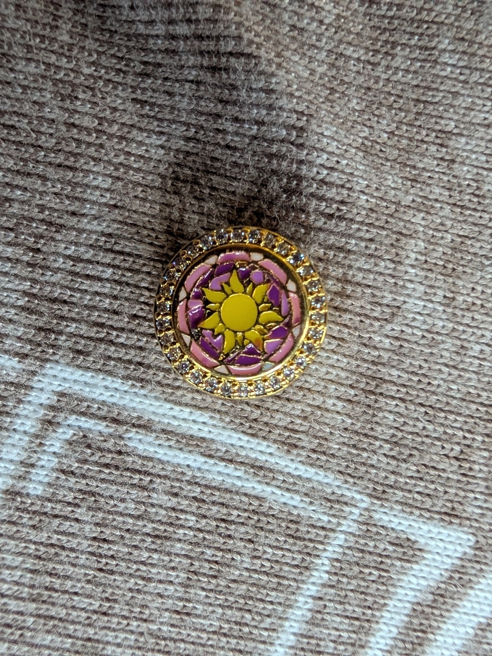 Disney Tangled Charm S935 Ale